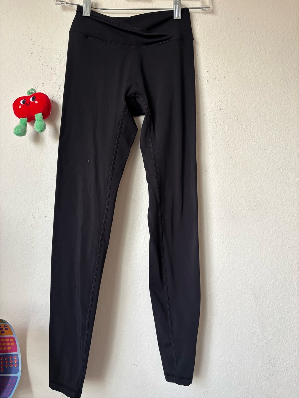Black Cross Over Oner Active leggings
